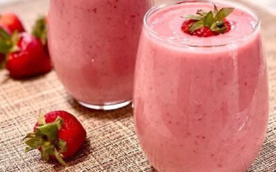 Resep Membuat Smoothies Stroberi Dengan Susu Skim Praktis